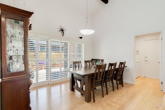 377 Duperu Dr, Crockett, CA 94525