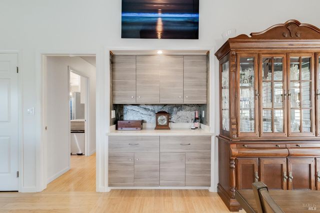 377 Duperu Dr, Crockett, CA 94525