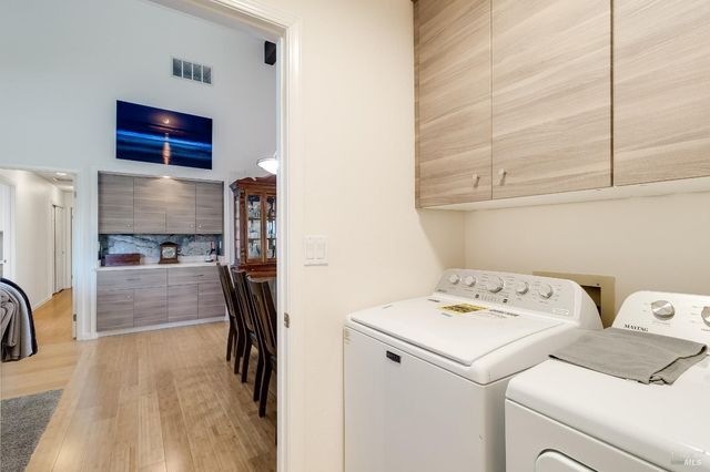 377 Duperu Dr, Crockett, CA 94525