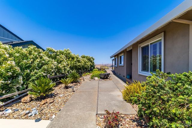 377 Duperu Dr, Crockett, CA 94525