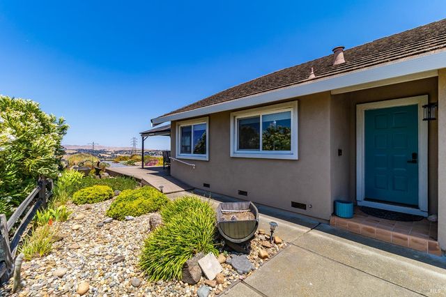 377 Duperu Dr, Crockett, CA 94525