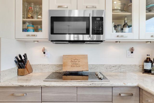 377 Duperu Dr, Crockett, CA 94525