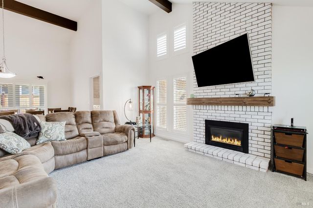 377 Duperu Dr, Crockett, CA 94525