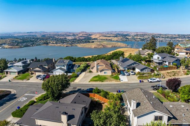 377 Duperu Dr, Crockett, CA 94525