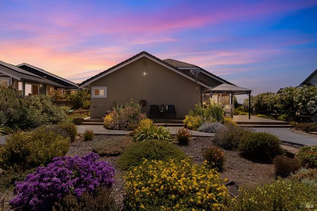 377 Duperu Dr, Crockett, CA 94525