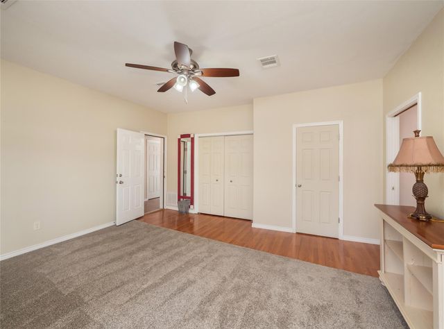 1110 Oakwood LOOP, Wimberley, TX 78676