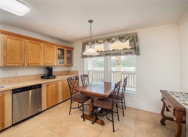 1110 Oakwood LOOP, Wimberley, TX 78676