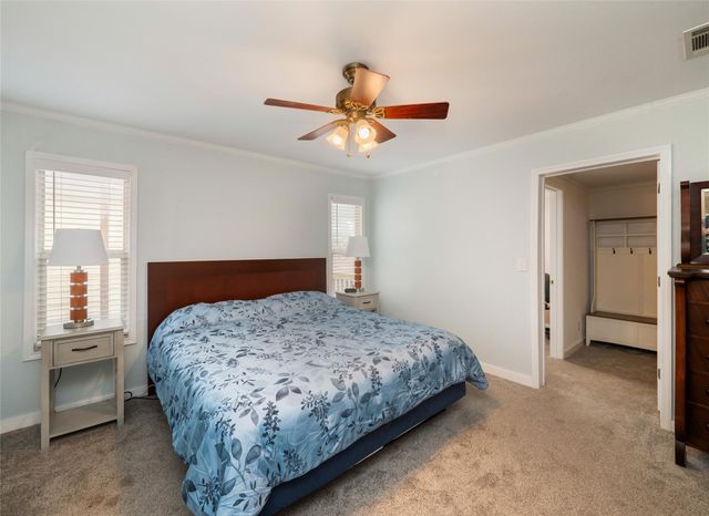 1110 Oakwood LOOP, Wimberley, TX 78676