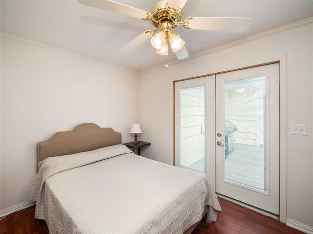 1110 Oakwood LOOP, Wimberley, TX 78676