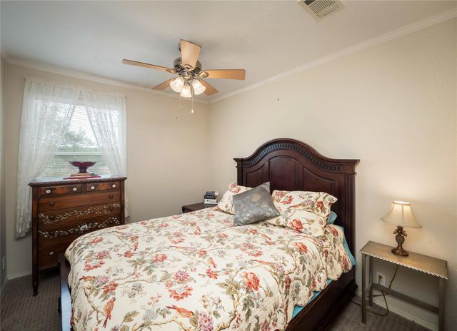 1110 Oakwood LOOP, Wimberley, TX 78676