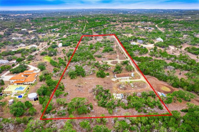 1110 Oakwood LOOP, Wimberley, TX 78676