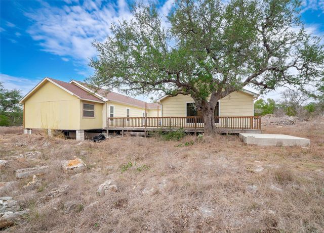 1110 Oakwood LOOP, Wimberley, TX 78676