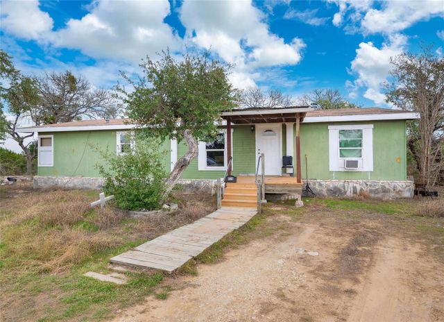 1110 Oakwood LOOP, Wimberley, TX 78676