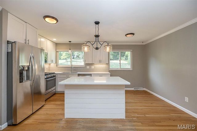 1019 Parkwatch Drive, Ballwin, MO 63011