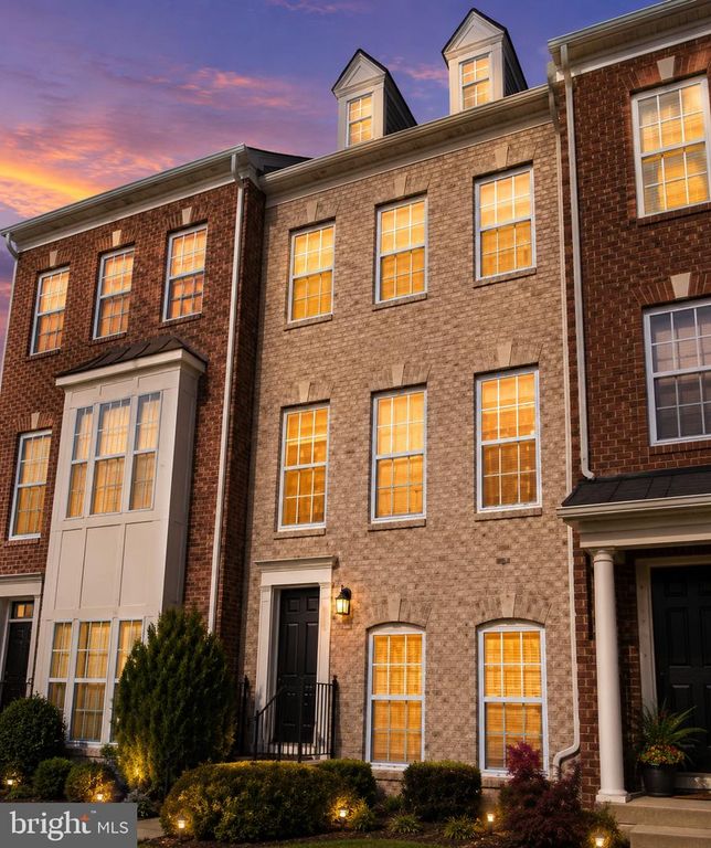 1303 WILCOX AVE, Fredericksburg, VA 22401
