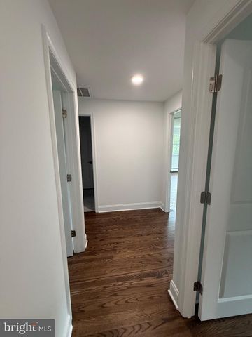 698 BEVERLY RD, Southampton, PA 18966