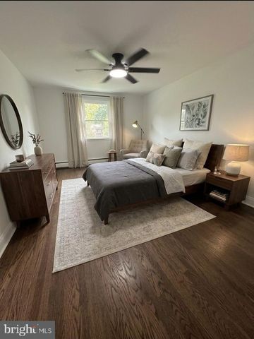 698 BEVERLY RD, Southampton, PA 18966