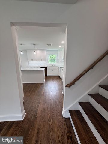 698 BEVERLY RD, Southampton, PA 18966