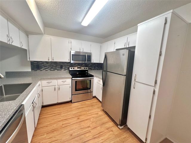 12041 HOOSIER COURT 204, Hudson, FL 34667