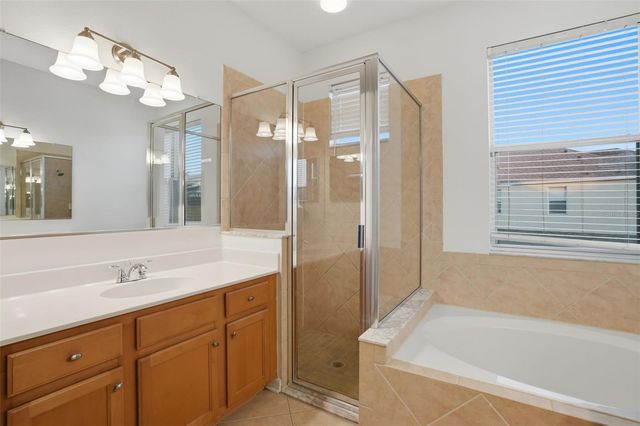 15692 LEMON FISH DRIVE, Lakewood Ranch, FL 34202