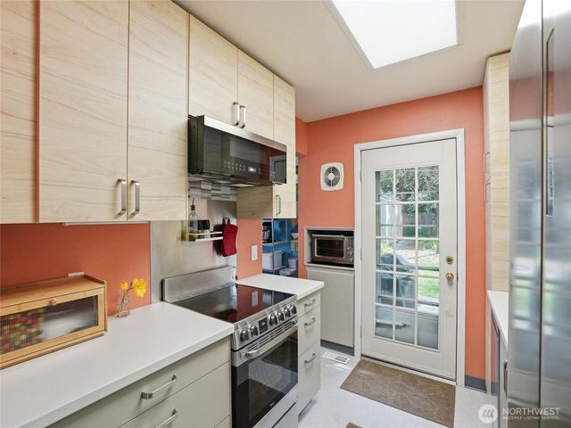 8917 Mt Baker Avenue, Vancouver, WA 98661