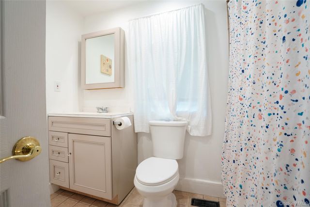 18 Worthington Drive W, Carmel, NY 10512