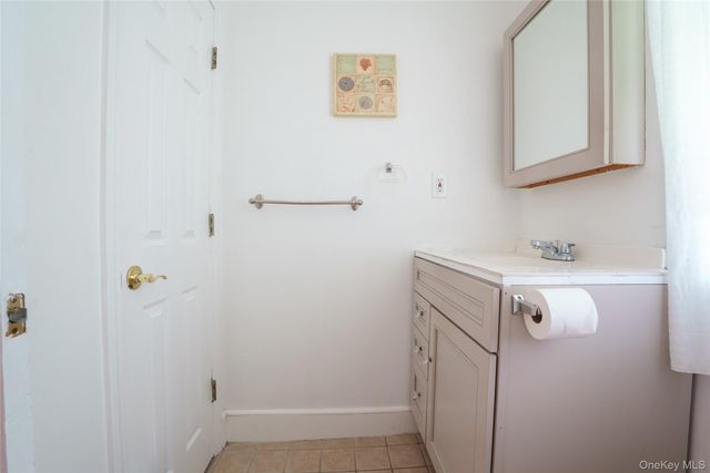 18 Worthington Drive W, Carmel, NY 10512
