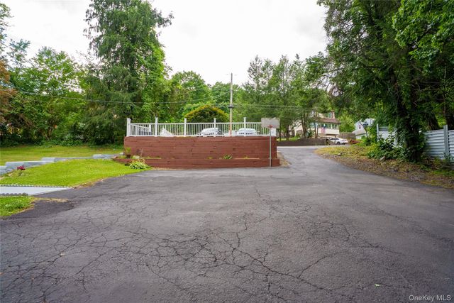 18 Worthington Drive W, Carmel, NY 10512