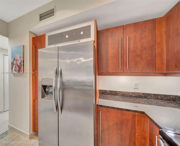 7355 SW 89th St 728N, Miami, FL 33156