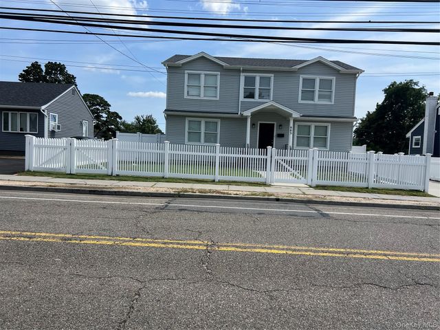 445 Albany Avenue, Amityville, NY 11701