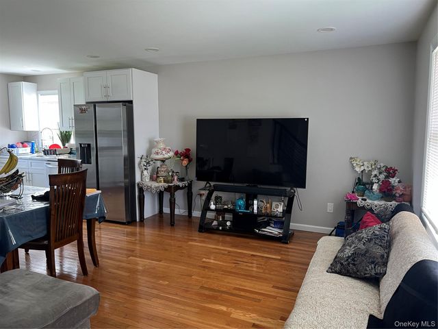 445 Albany Avenue, Amityville, NY 11701