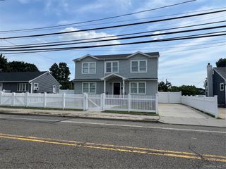 445 Albany Avenue, Amityville, NY 11701