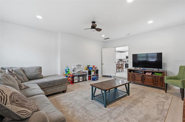 1946 STRATHAVEN ROAD, Winter Park, FL 32792