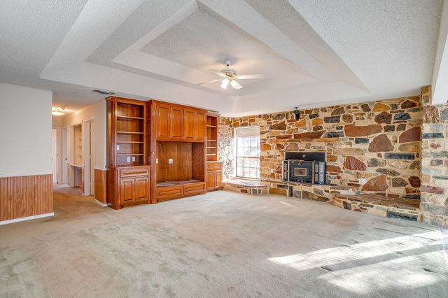 3017 Freeman Lane, Crowley, TX 76036