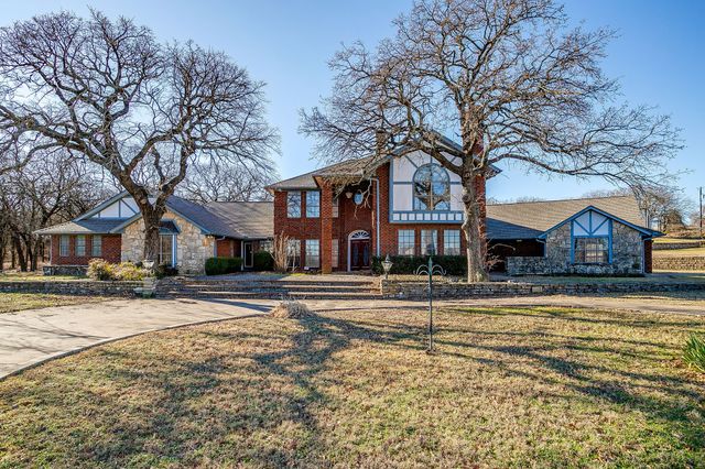 3017 Freeman Lane, Crowley, TX 76036