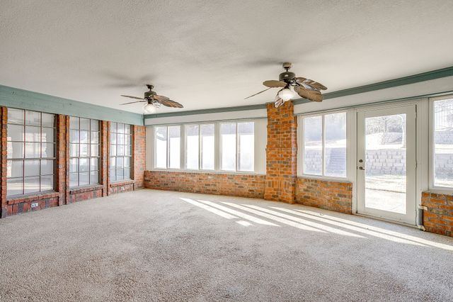 3017 Freeman Lane, Crowley, TX 76036