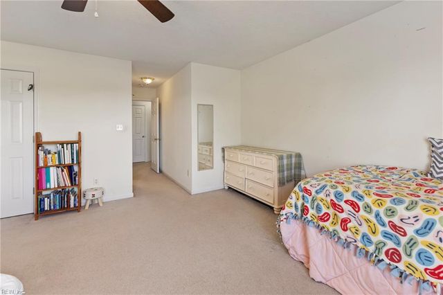 103 Barcroft DR, Smithfield, VA 23430