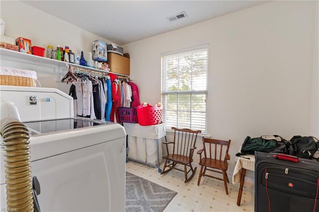 103 Barcroft DR, Smithfield, VA 23430