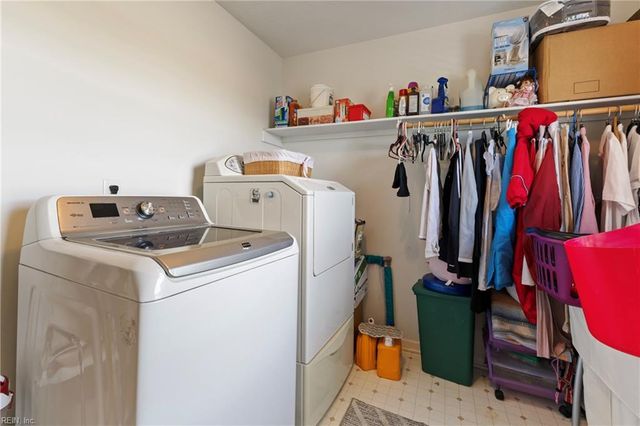 103 Barcroft DR, Smithfield, VA 23430