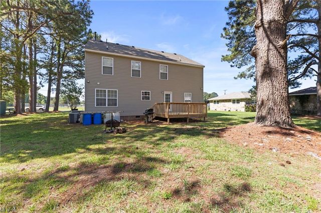 103 Barcroft DR, Smithfield, VA 23430