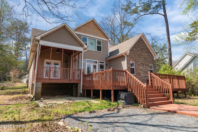 871 Elderberry Drive, Vass, NC 28394