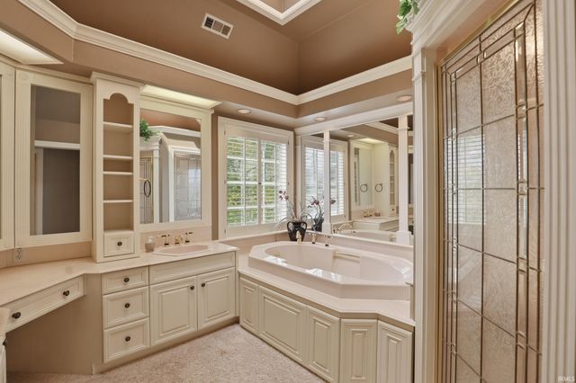 2314 Turnberry Lane, Fort Wayne, IN 46814