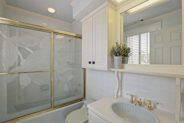 2314 Turnberry Lane, Fort Wayne, IN 46814