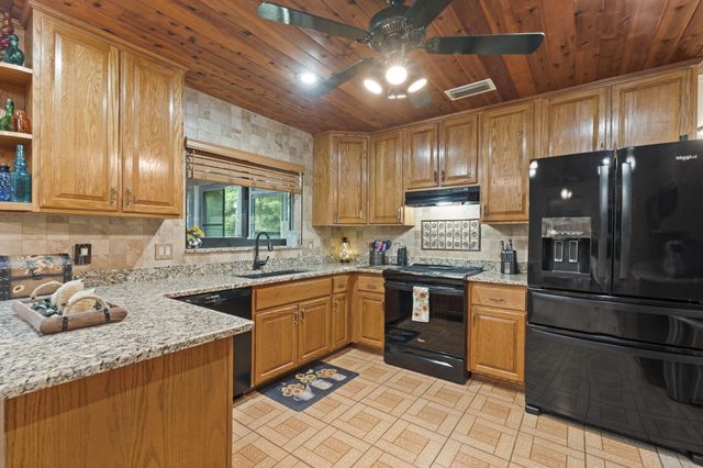 2725 Twin Oaks Trail, Fort Pierce, FL 34945