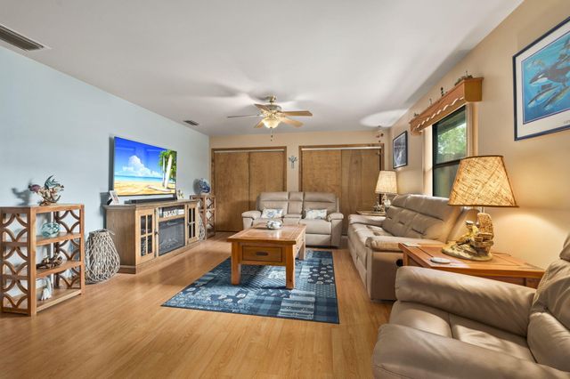 2725 Twin Oaks Trail, Fort Pierce, FL 34945