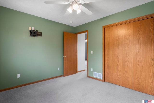 3257 Prairieview Drive, Lincoln, NE 68504