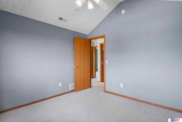 3257 Prairieview Drive, Lincoln, NE 68504