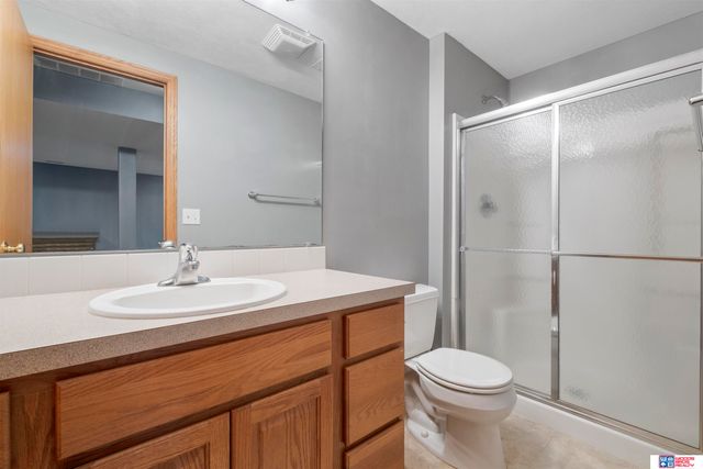 3257 Prairieview Drive, Lincoln, NE 68504