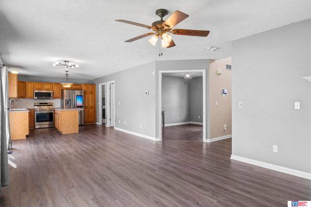3257 Prairieview Drive, Lincoln, NE 68504