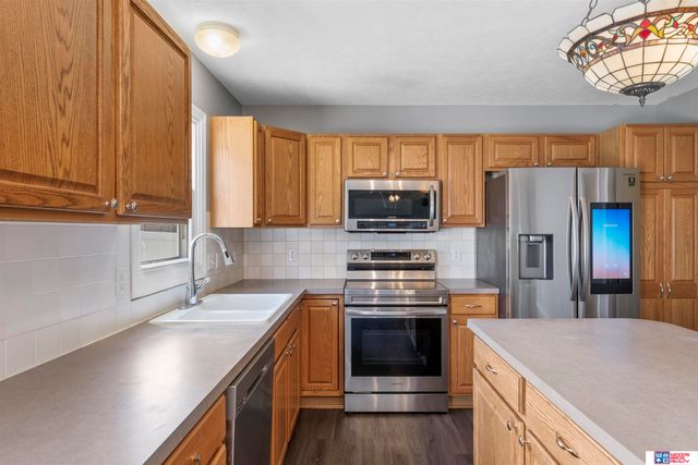 3257 Prairieview Drive, Lincoln, NE 68504
